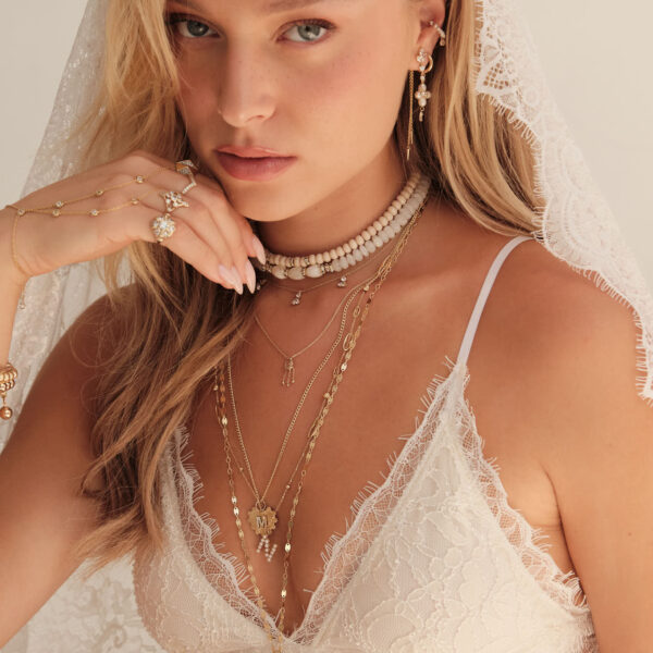 חזיית מרי תחרה שמנת