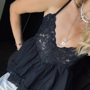 גופיית תחרה פעמון ריין שחורה