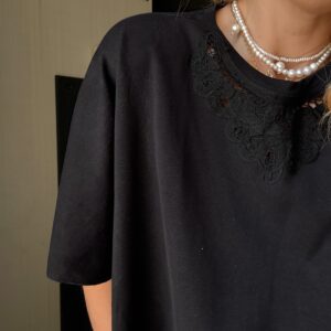 חולצת מניפה שחורה