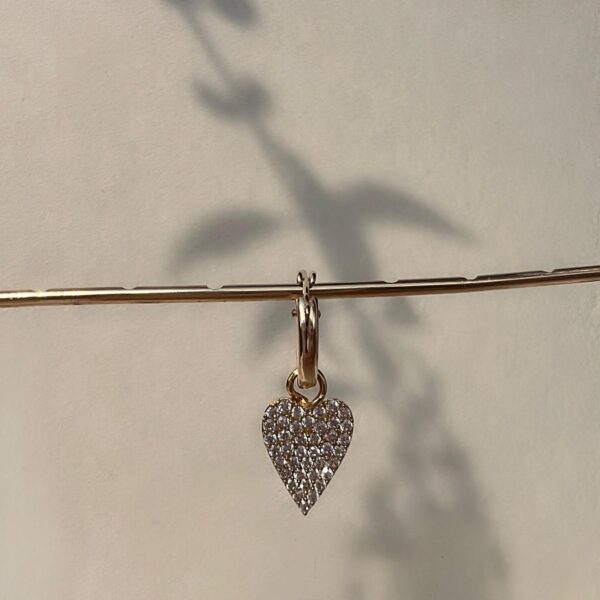 חישוק לב משובץ