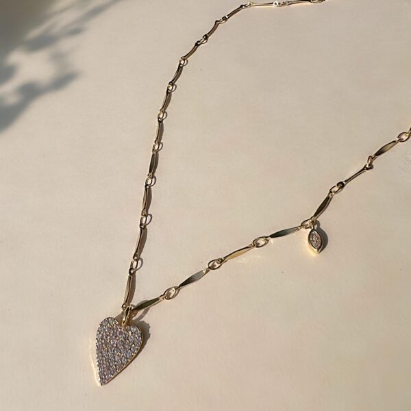 שרשרת לב משובץ