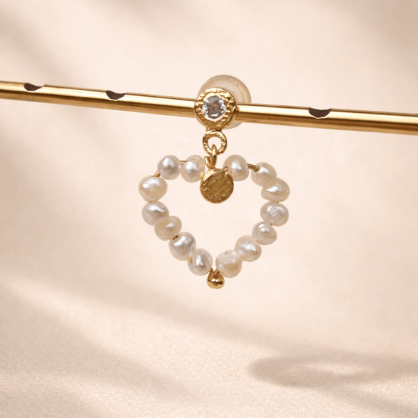 עגיל לב פנינים נקודה